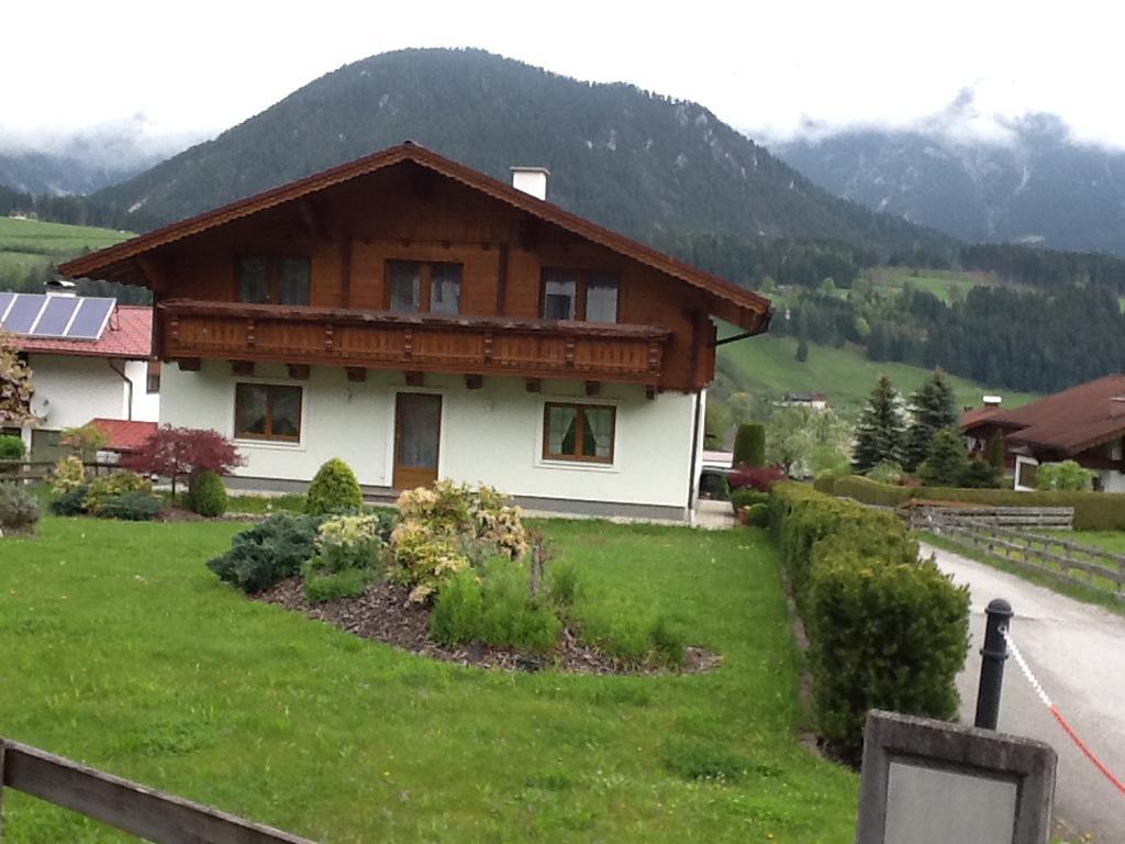 Ferienwohnung Gia Haus im Ennstal Dış mekan fotoğraf